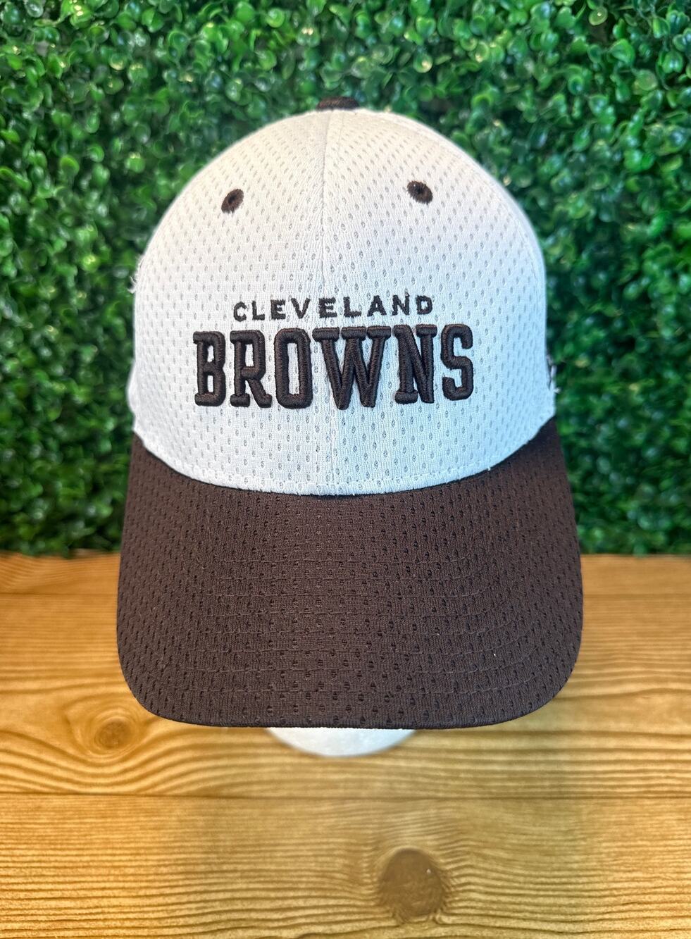 Cleveland Browns Reebok Hat Hook Loop Strapback NFL Equipment AFC North Football